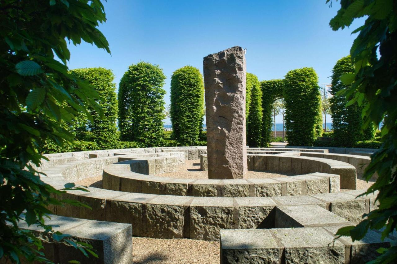 Terrasse, Gratis Nutzung Vom Ahoi Erlebnisbad Und Sauna In Sellin - Meeresblick Fewo 77 Goehren  Eksteriør billede
